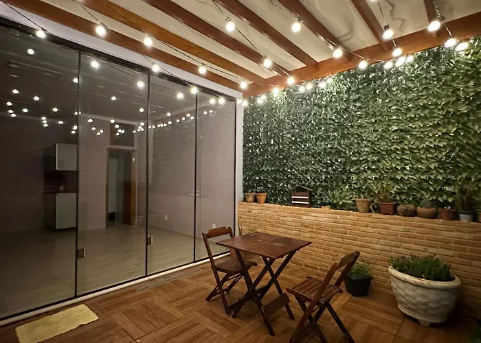 Casa Com Area Gourmet E Banheira